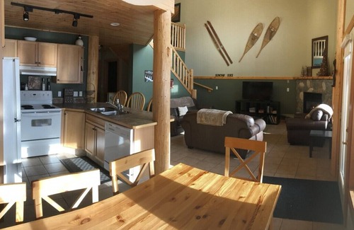 Okanagan-Similkameen Ski Chalet | Apex FAMILY, TEAM or WORK Retreat - Apex Mountain Resort near Penticton, BC