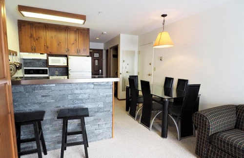 Okanagan-Similkameen Apartment | Apex Mountain Inn 1 Bdrm Suite 223-224 Condo