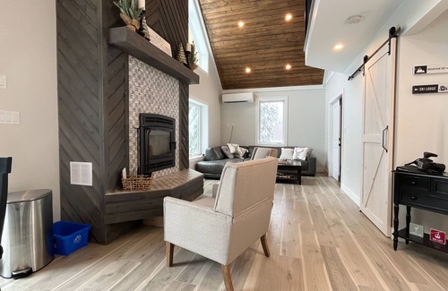 Okanagan-Similkameen Ski Chalet | Apex Mountain Resort. 3 bdrm Ski Cottage.