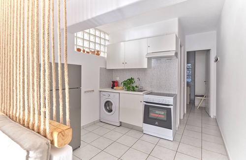 Piso Livadi House | Aphrodite | 1 Bedroom Apartment with partial Sea View and Patio, Cleopatra Homes Paros