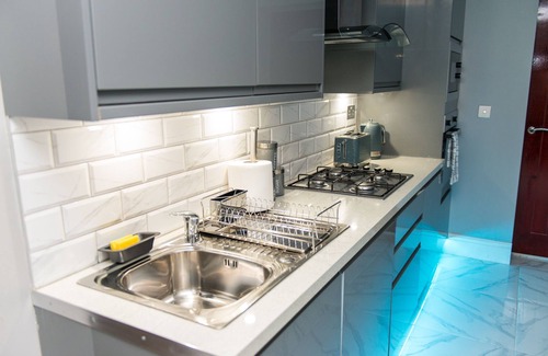 Huddersfield Apartment | Aphrodite Suites Huddersfield