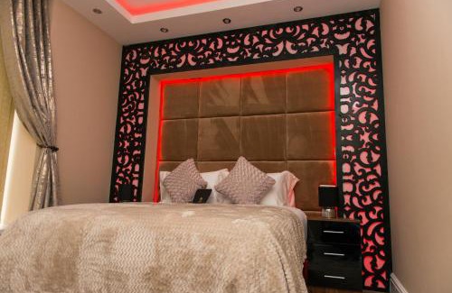 Huddersfield Apartment | Aphrodite Suites Huddersfield