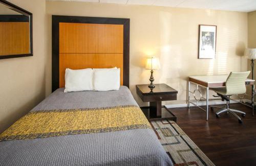 Winchester Hotel | APM Inn and Suites