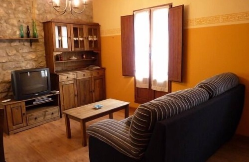 Cue Cottage | Apmto rural La Hilera d'Abaju for 6 people, Cue, Llanes.