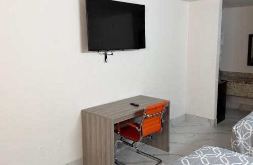 Historic Downtown Kissimmee Hotel | Apollo Inn - Downtown