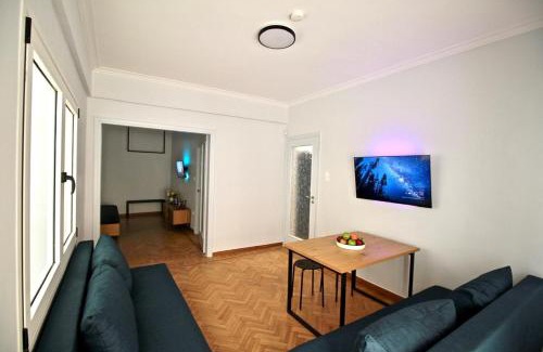 Plaka Apartment | Apollo & Nike 1952-2025