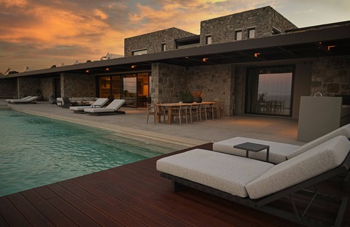 Agios Ioannis Villa | Apollo Yard - Fos Villa, a breathtaking fusion of nature and design