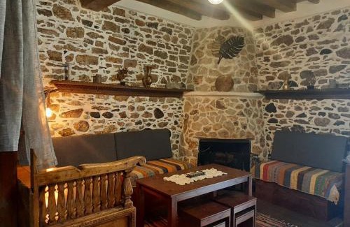 Asklipiio Apartment | Apollon Traditional House