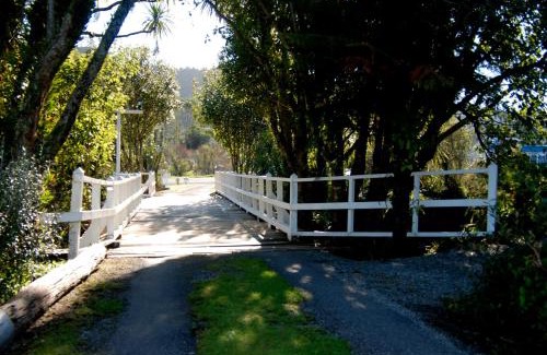 Greymouth Hotel | Apostles View Motel