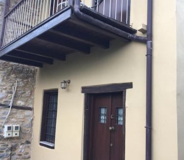 Anavriti House | Apostolia's big house Bed and view