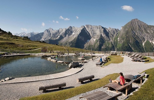 Hippach Apartment | "App 2-4 Persons" in the Apartment House Alpenjuwel near several Ski Resorts
