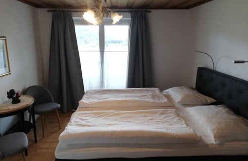 Faistenau Bed & Breakfast | App. 2 - Apartments Alpenblick