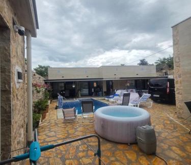 Zemunik Donji Apartment | App 2 Ville Adan