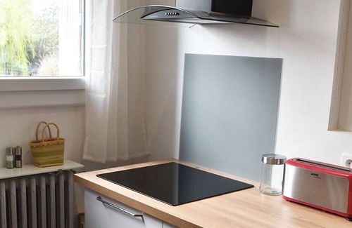 Saint-Vallier Apartment | App. 4 people completely renovated - Swimming pool and landscaped garden