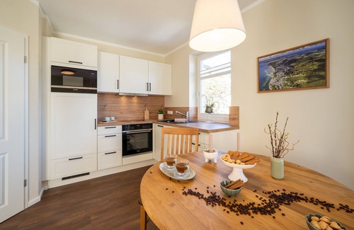 Sassnitz Apartment | App. 4 - Sea urchins - Villa Am Steinbach in the historic center - 150m to the Baltic Sea