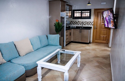 Tamraght Apartment | App. Avec Piscine; à Seulement 3 Minutes à Pieds de la Plage Pour les Surfeurs!