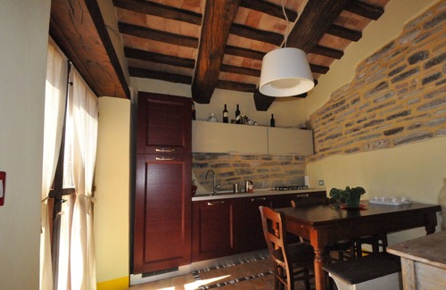 Avacelli Apartment | App. LA TANA B&B Bosimano-Grotte di Frasassi max. 8 people