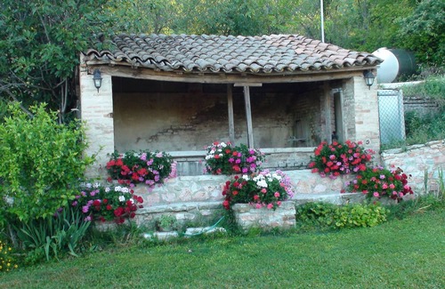 Avacelli Apartment | App. LA TANA B&B Bosimano-Grotte di Frasassi max. 8 people