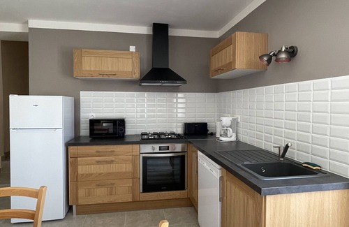 Saint-Sauveur-de-Cruzieres Apartment | Appartement 4 Personnes Dans Mas Typiquement Ardéchois