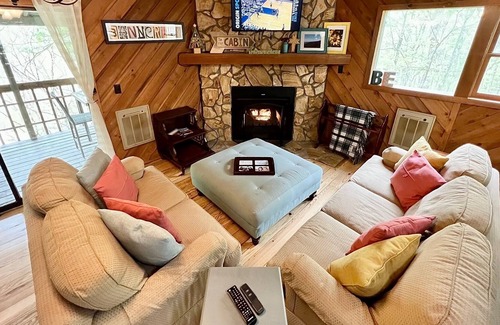 Mill Ridge House | Appalachian Breeze - Hot Tub, Firepit, Wi-Fi