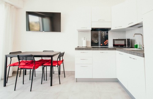 Villaggi Apartment | Appartamento Tania - Lakeside L&B