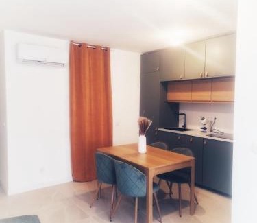 Le Grau-Du-Roi Apartment | Apparemment Cosy-Plage 10m- Charme&Confort
