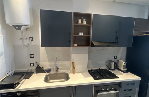 Rabat-Sale-Kenitra Apartment | Apparemment Front mer et Pied Dans Leau