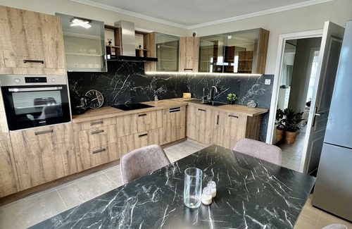 Montagne Verte Apartment | Apparemment Moderne