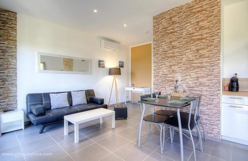 Rapale Apartment | Apparently modern, quiet location between sea and mountains "promo from August 23 to 30".