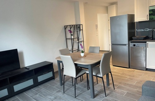 Ormesson-sur-Marne Apartment | Appariement Neuf Tout Confort , à 30 Minutes de Paris et de Disney Land
