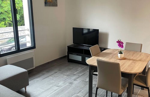 Ormesson-sur-Marne Apartment | Appariement Neuf Tout Confort , à 30 Minutes de Paris et de Disney Land