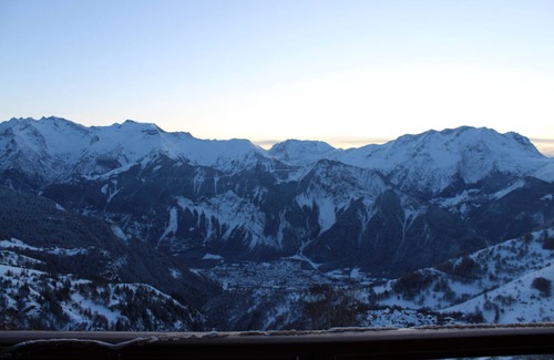 Eclose-Ouest Apartment | Appart 4/6 people, near chairlift, facing south superb view