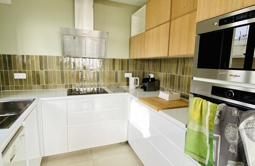 Carnon-Plage Apartment | Appart. 80m2 + Terrace. Feet in the water. Carnon 1st line. Direct beach access