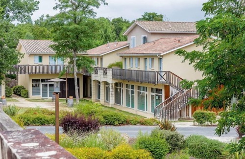 Barbaste Condo | Appart + Balcon/Terrasse Proche Du Cours De Golf