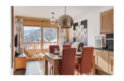 Champagny-en-Vanoise Apartment | Appart* Champagny La Plagne-Skis at your feet