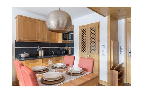 Champagny-en-Vanoise Apartment | Appart* Champagny La Plagne-Skis at your feet