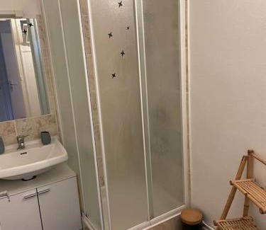 Saint-Nazaire Apartment | Appart, chantier naval, très cosy et vintage