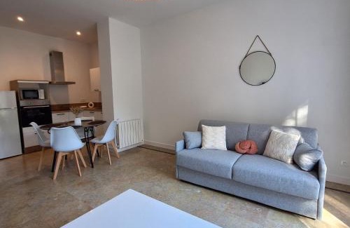 Mayenne Apartment | Appart chic-calme rdc avec jardin