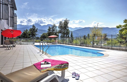 Montbonnot-Saint-Martin Apartment | Appart'City Confort Grenoble Inovallée