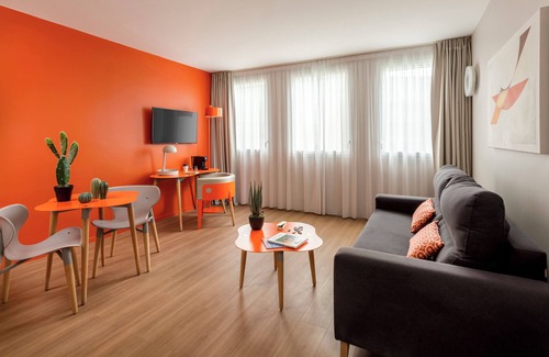 Velizy-Villacoublay Apartment | Appart'City Collection Paris Vélizy