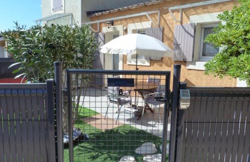Fontvieille Apartment | appart cosy avec son exterieur chaleureux,piscine et parking prive