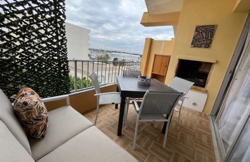 Le Port Apartment | Appart cosy calme Coté port & plage Canet