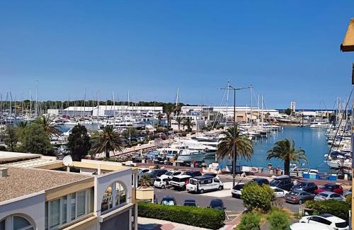 Le Port Apartment | Appart cosy calme Coté port & plage Canet