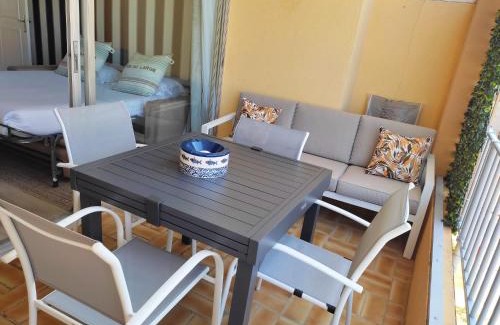 Le Port Apartment | Appart cosy calme Coté port & plage Canet