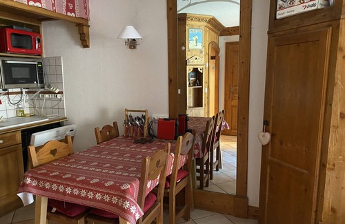 Argentiere Apartment | Appart cozy 4/6 pers in residence hotel 4 *, TB located, calm, wifi, park