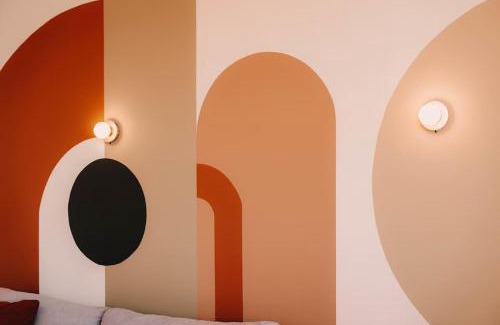 Besancon Apartment | Appart Familial, prox Gare & Centre-ville, garage
