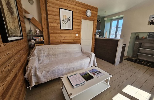 Valbeleix Apartment | Appartement en Rez-de-chaussée à la Montagne, Terrasse Privative
