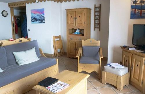 Saint-Martin-de-Belleville Apartment | Appart 4* avec piscine & spa, pied de pistes, 3 ch, 85m² - Saint-Martin-de-Belleville - FR-1-461-8