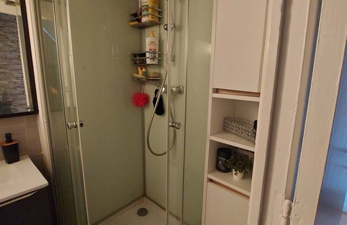 Champagne-sur-Seine Apartment | Appart Gare à 5minutes à Pieds. Château de Fontainebleau à Côtés et Autres