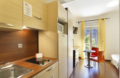 Amelie-les-Bains-Palalda Apartment | Appart'Hotel Castel Emeraude